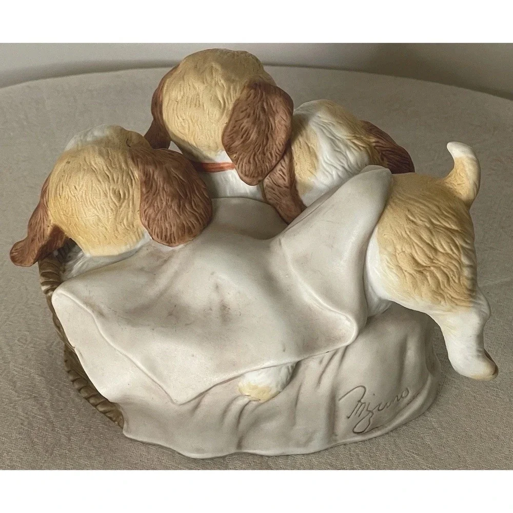 Vintage Homco 1990 Puppies‎ In Basket Figurine Masterpiece Porcelain Dog Decor